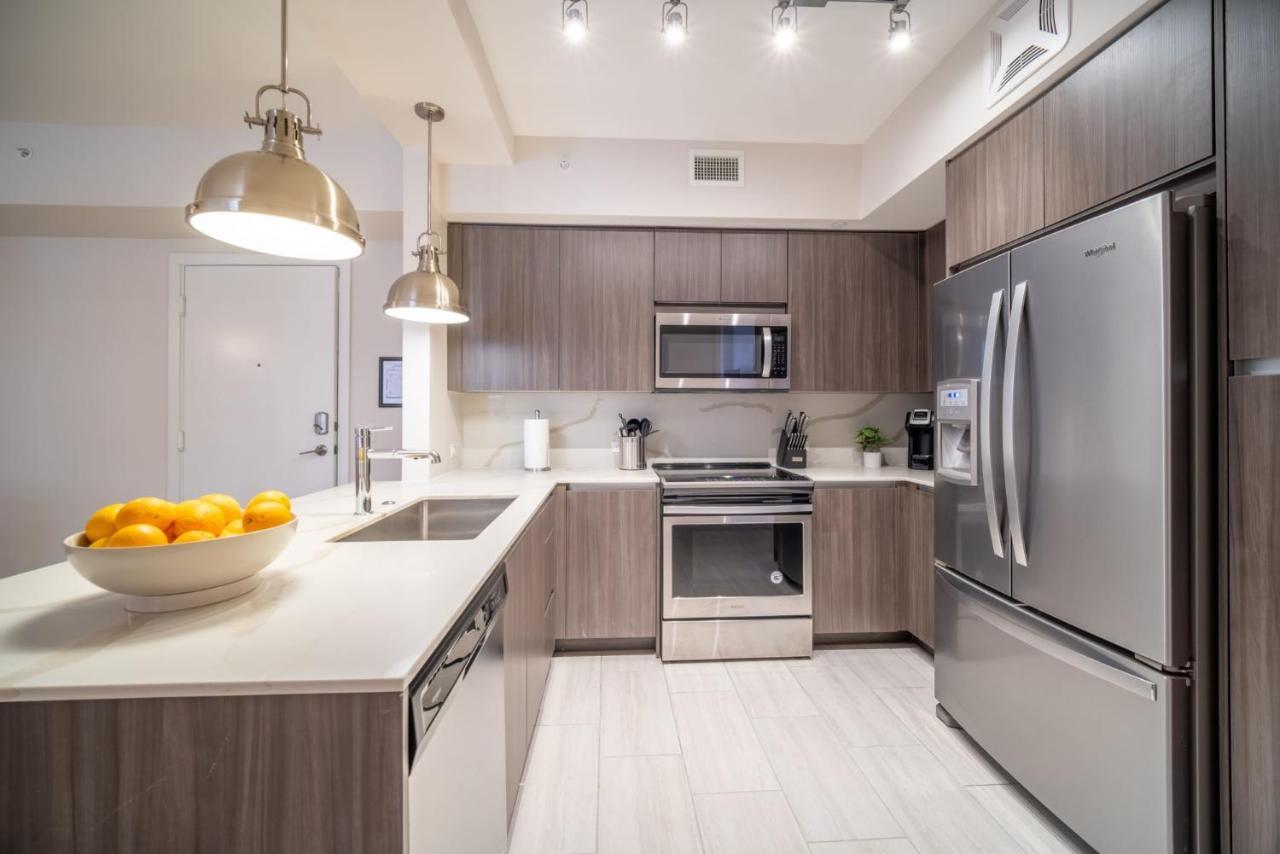 Tucker At Palmer Dadeland Miami Bagian luar foto